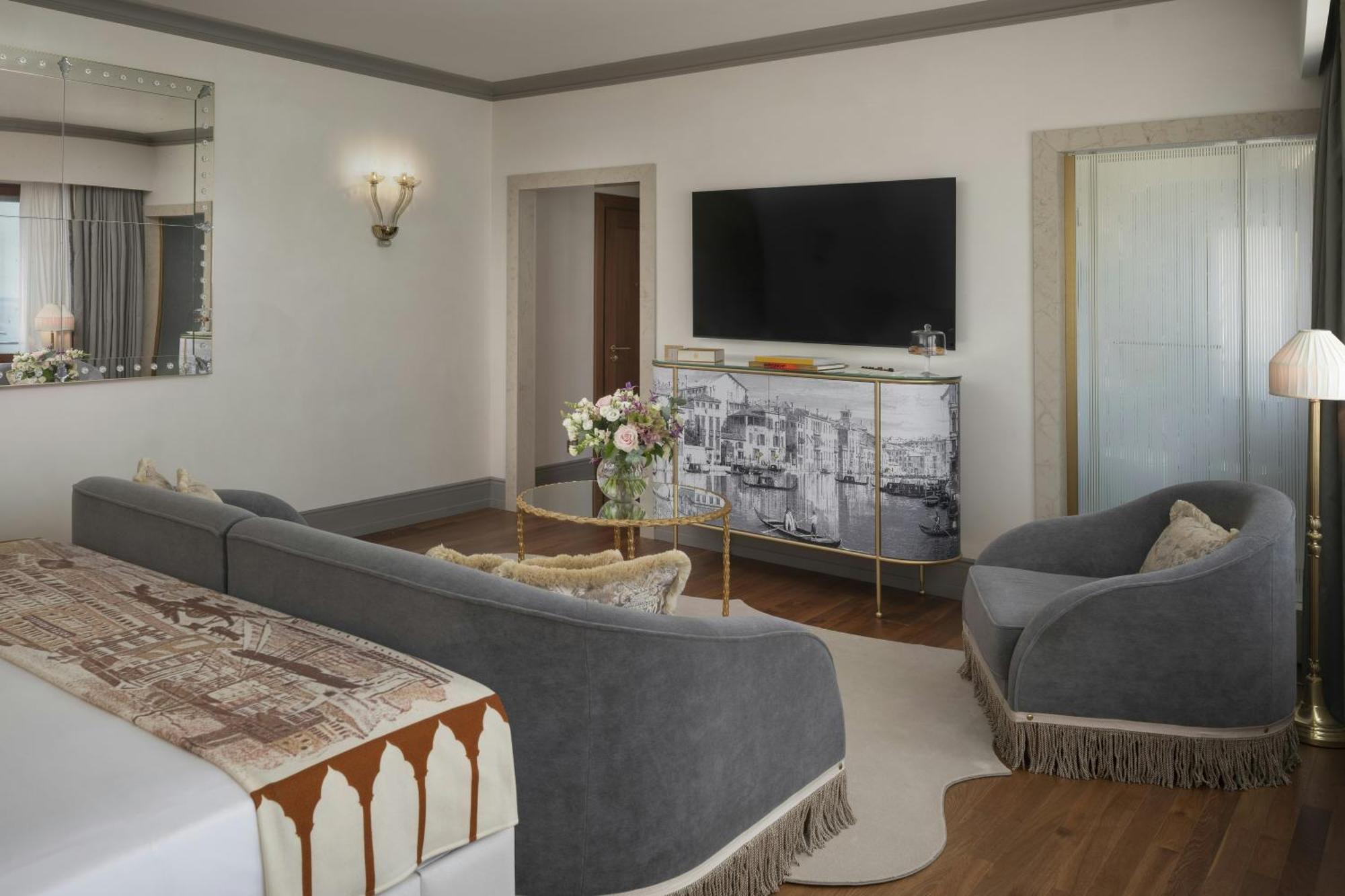 Junior Suite Lagoon view