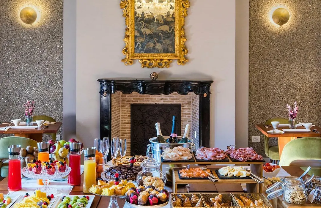 Axel Hotel Venezia - Adults Only-1